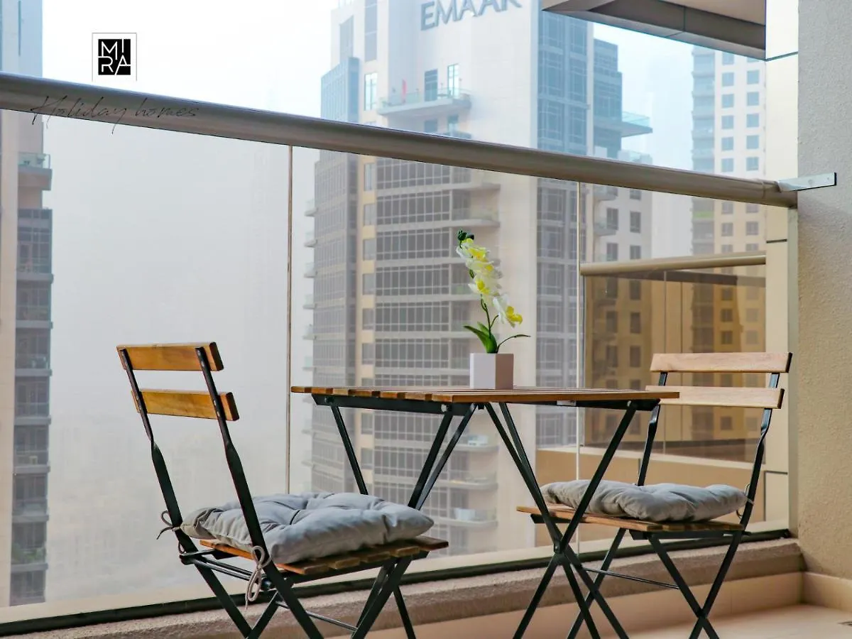 Mira Holiday Homes - Serviced Studio With Pool In Downtown Dubai 0*,